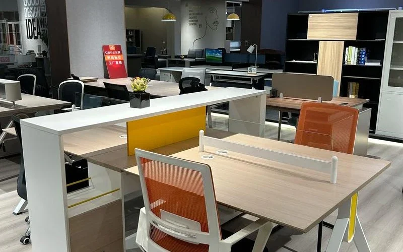 Conference and meeting tables for commercial offices