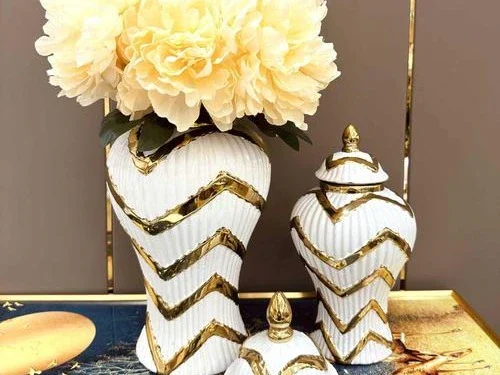 Home decor sourcing buyer personas