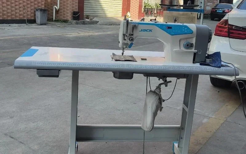Programmable Pattern Sewers & Automated Stations industrial sewing machine sourcing from China